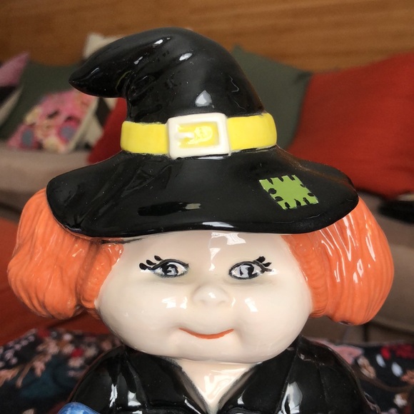 Vtg 1980s Glowing Ceramic CABBAGE PATCH KID Dressed as Halloween Witch Pumpkin - Picture 3 of 16